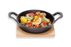 Gietijzer gratinschaal op plankje 16cm