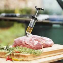 Marinade injector
