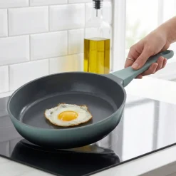 Pannenset keramische coating 17-delig Creuset Olive Green